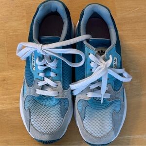 Adidas Torsion Athletic Shoes size 8